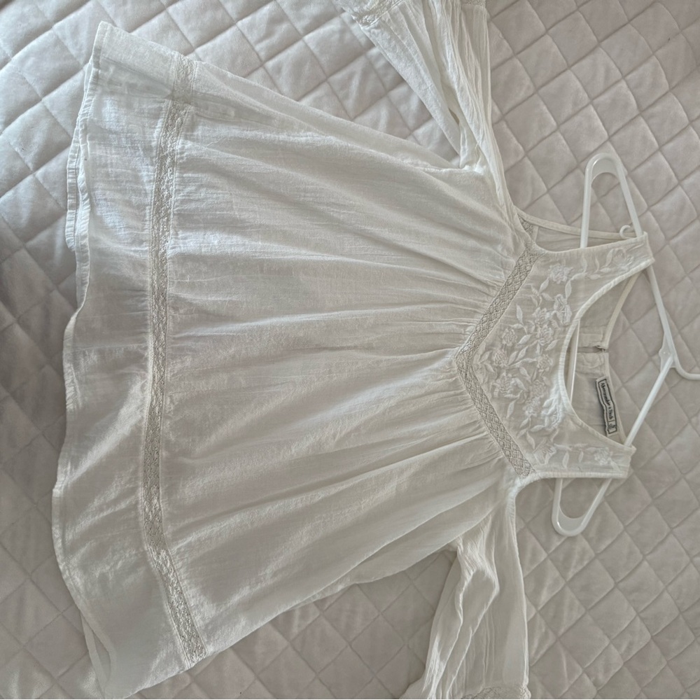 Abercrombie & Fitch Cream Floral Top